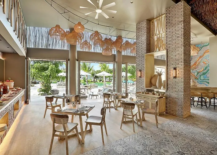 Cross Bali Breakers Resort 5*